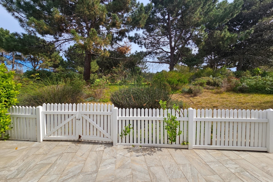 4 Bedroom Property for Sale in Goose Valley Western Cape
